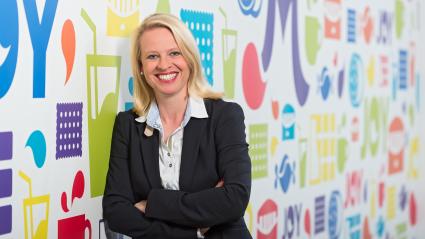 Milka Wunsch-Stern sammelt rund 43.000 Euro für die Erfüllung von Herzenswünschen / Gemeinsam mit Make-A-Wish Deutschland e.V. werden kleine Träume wahr (FOTO)