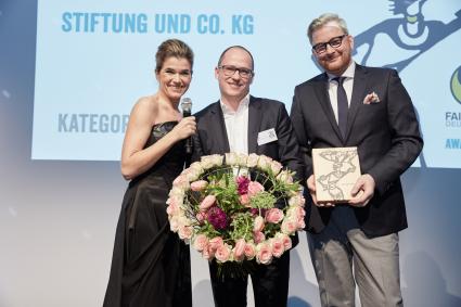 Auszeichnung für Fairen Handel: Lidl gewinnt Fairtrade-Award / Der Award bildet den Auftakt des „Fairtrade Jahres“ von Lidl anlässlich der 10-jährigen Lizenz-Partnerschaft mit Fairtrade (FOTO)
