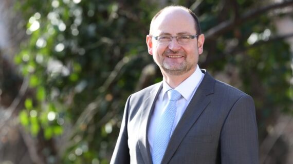 Agrarökonom Dr. Peter Schaumberger wird 2017 neuer GEPA-Geschäftsführer Marke und Vertrieb / Ab dem 1.2.2017 wird die GEPA wieder von zwei Geschäftsführern geleitet (FOTO)