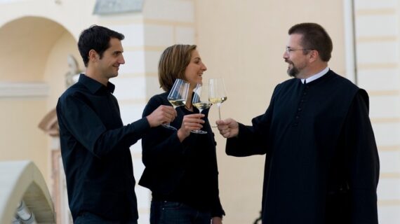 Wein und Bier in klösterlicher Tradition – BILD