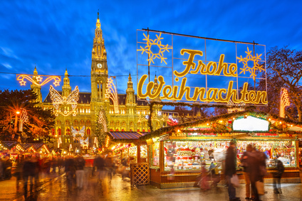 Tragetaschen, Geschenktüten, Glühweinbecher und mehr für das Weihnachtsgeschäft Tragetaschen, Geschenktüten, Glühweinbecher und mehr für das Weihnachtsgeschäft