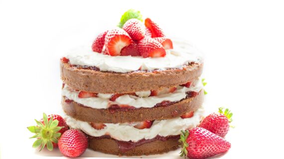Torte mal anders – Ein Naked Cake zu Ostern