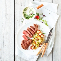 Der neue Trend beim Grillen: nicht nur  lecker, sondern auch gesund – mit Hirsch aus neuseeländischer Weidehaltung!