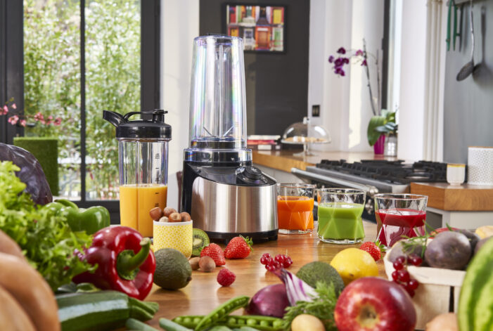 Luft raus, Power rein: Der neue Krups Freshboost Vakuum Standmixer to go bewahrt Vitamine von Obst und Gemüse