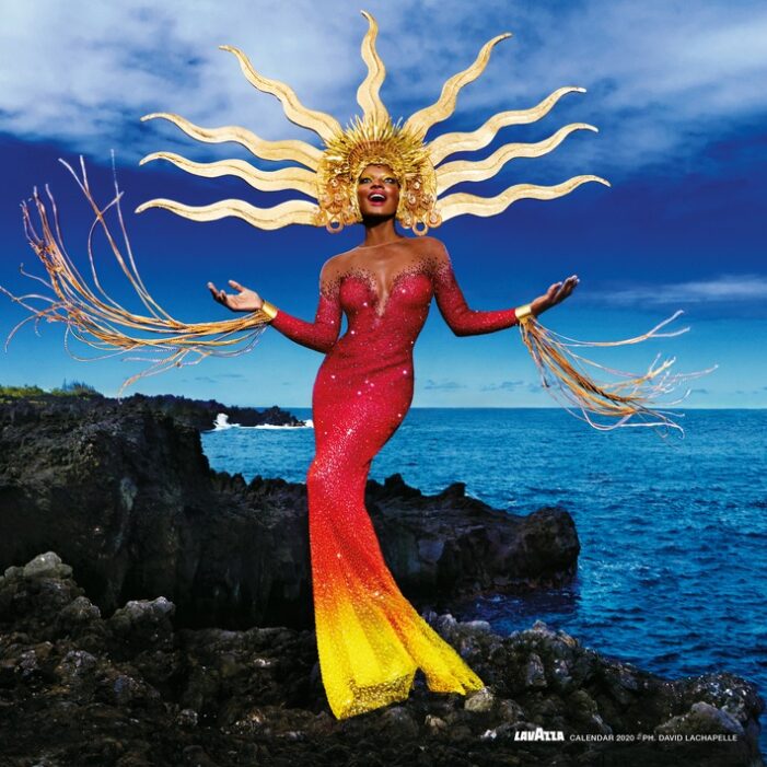 Francesca Lavazza und Fotograf David LaChapelle präsentieren: Lavazza Kalender 2020: „Earth CelebrAction“ (FOTO)