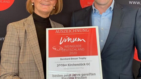 „Weltklasse“ in der Pfalz / 5 Trauben, 5 Sterne& die Bernhard-Breuer-Trophy für Dr. Bürklin-Wolf (FOTO)