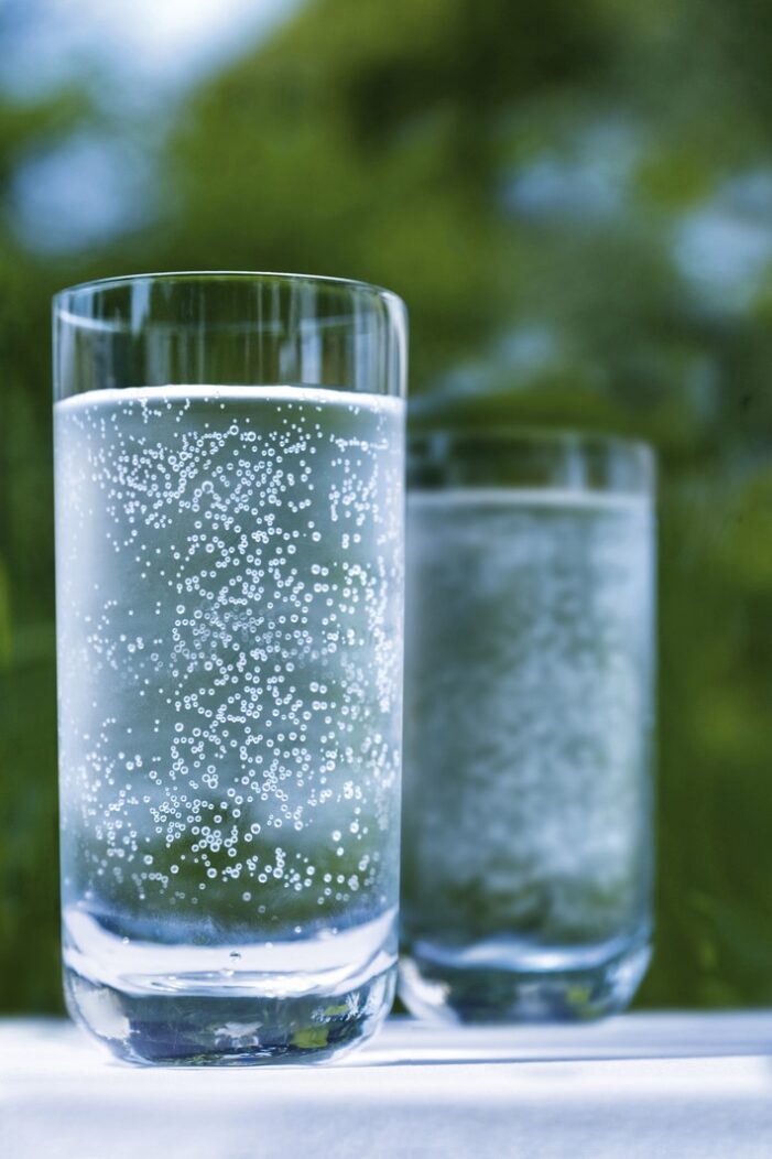 Einfach genial! / Was Mineralwasser alles kann (FOTO)