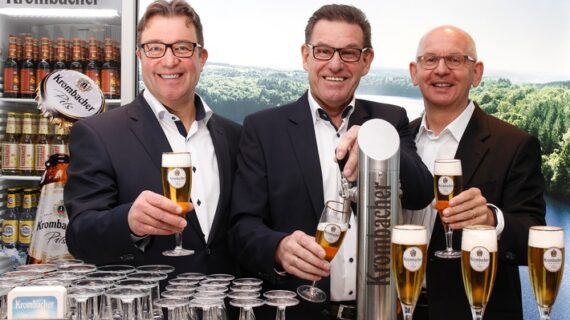 Erneutes Rekordjahr: Krombacher Gruppe erhöht Ausstoß um +1,2 % auf 7,591 Mio. hl / Der Umsatz der Krombacher Gruppe stieg um +1,4 % auf 862,1 Mio. EUR. (FOTO)