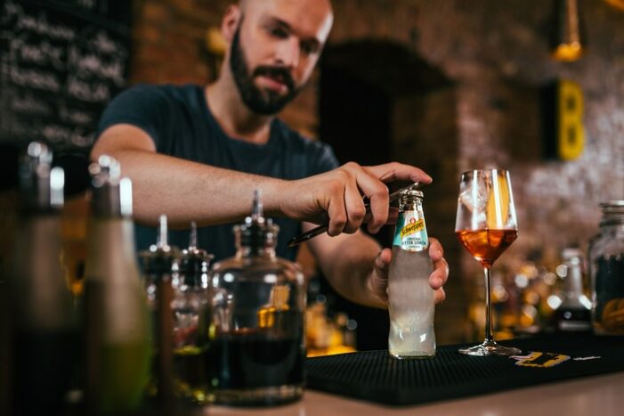 Supported by Schweppes: Crowdfunding-Aktion für Trend- und Szene-Gastronomie gestartet (FOTO)