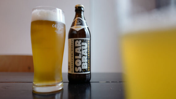 Solarbräu mit Nachhaltigkeitszertifikat holt die Sonne in die Flasche