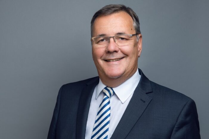 Starke Allianz für Mehrweg – Vier große Braugruppen gründen Gesellschaft für offenen Mehrweg-Flaschenpool (FOTO)