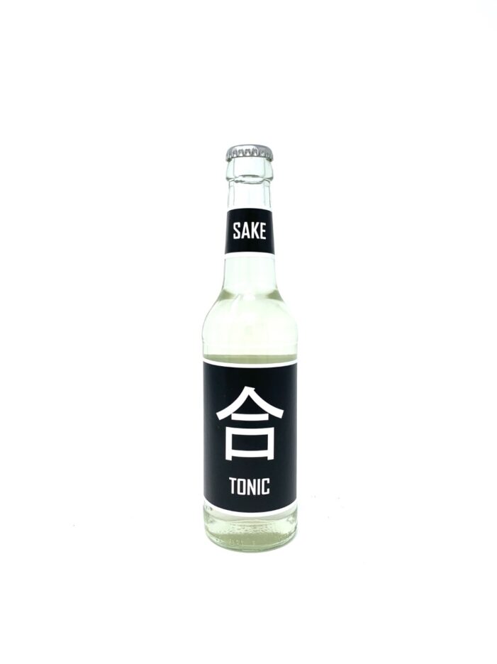 Berliner Sake Startup bringt Sake und Tonic, als ready-to-drink Getränk, in die Flasche