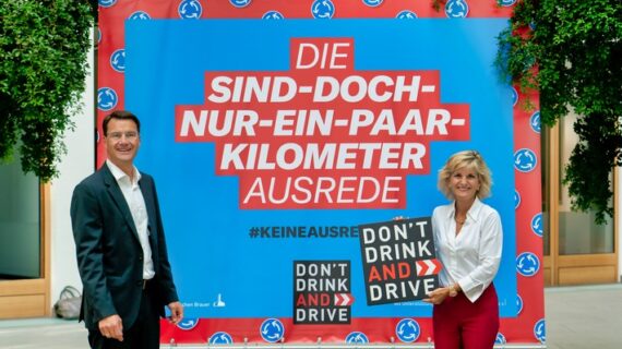 Bundesweite Kampagne gegen Alkohol am Steuer / DONT DRINK AND DRIVE warnt junge Menschen vor Risiken (FOTO)