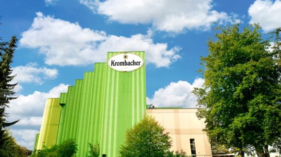 Krombacher Gruppe behauptet sich gut in einemäußerst schwierigen Geschäftsjahr 2020 / Der Gesamtausstoß der Krombacher Gruppe ist im Corona-Jahr um 2,5 % auf 7,403 Mio. Hektoliter gesunken (FOTO)
