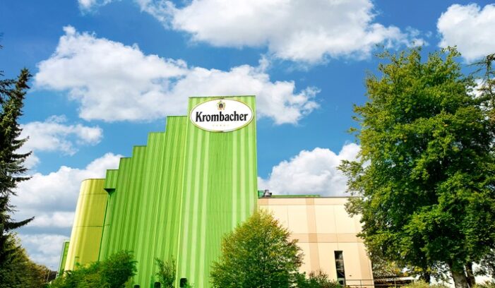Krombacher Gruppe behauptet sich gut in einemäußerst schwierigen Geschäftsjahr 2020 / Der Gesamtausstoß der Krombacher Gruppe ist im Corona-Jahr um 2,5 % auf 7,403 Mio. Hektoliter gesunken (FOTO)