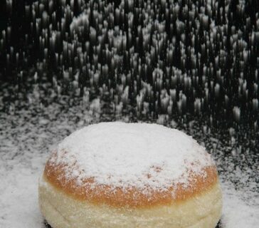 Krems, Dekorschnee und Glasuren: Produkte mit Geling-Garantie von Lindemann
