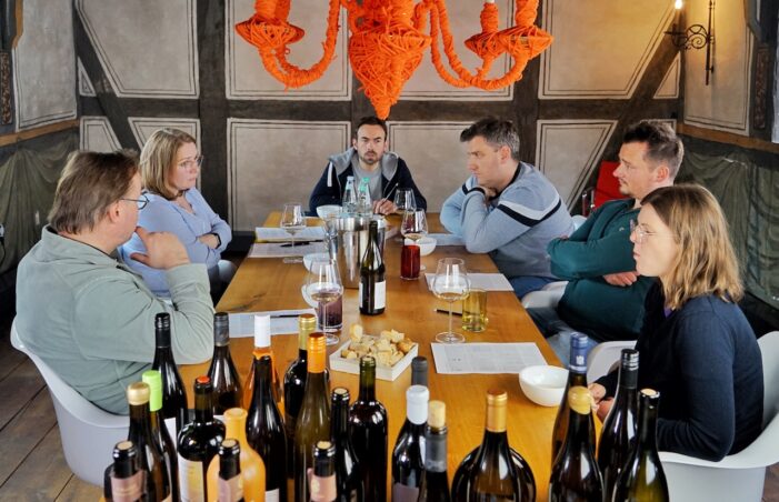 Bislang größte Orange Wine Verkostung in Deutschland Bislang größte Orange Wine Verkostung in Deutschland