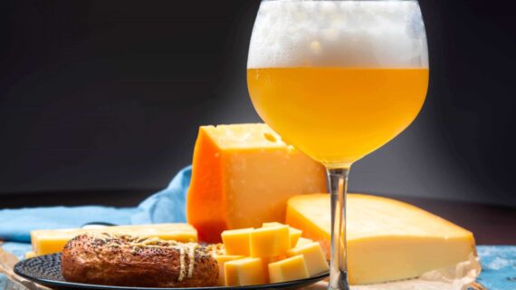 KÄSE UND HANDWERKLICH GEBRAUTES BIER, EINE GELUNGENE HOCHZEIT ERSTER KLASSE