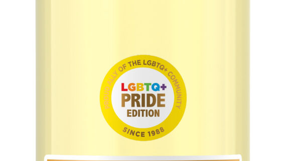 Barefoot Wine zeigt Flagge: Pinot Grigio in der regenbogenbunten Pride-Sonderedition