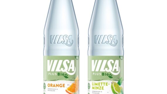 VILSA begrüßt den Frühling mit frischen Neuheiten: PLUS Bio Limette-Minze & PLUS Bio Orange gibt es jetzt auch im 0,7l Mehrweg-Glas-Gebinde