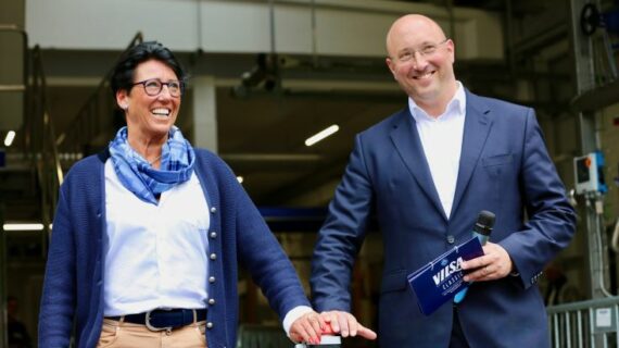 Innovation und Investition: 14. Juni 2024: Offizielle Einweihung zwei neuer Tetra Pak Abfüllanlagen bei VILSA-BRUNNEN