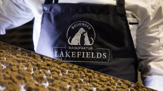 Ofenfrische Produktneuheit: Lakefields gibt Markteinführung von Premium SUPERFOOD für Hunde bekannt