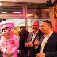 10 Jahre Brezen Kolb: Jubiläumsparty mit Brezen, Gin, dem Brezen-Song und vielen Highlights