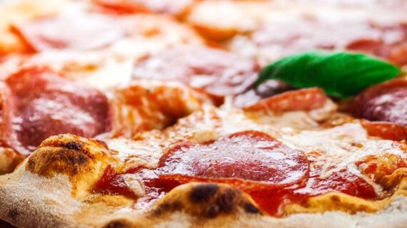 Konservierung von Salami für Pizza