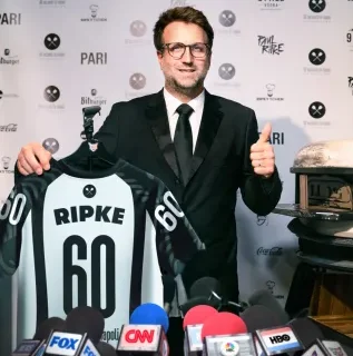 Promi-Alarm bei 60 seconds to napoli – Kultpizzeria gibt Kooperation mit Paul Ripke bekannt