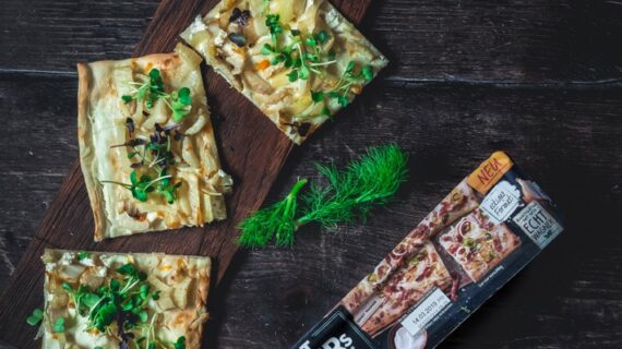 Frisch aufgetischt: Pizza- & Snackspezialist Wagner startet in neuer Kategorie und präsentiert erstmals „ERNST WAGNERs Frischer Teig“ im Kühlregal
