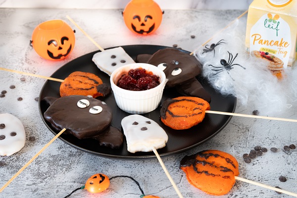 Kleine Monster, großer Genuss: Halloween mit den Pancake-Lollipops von leif