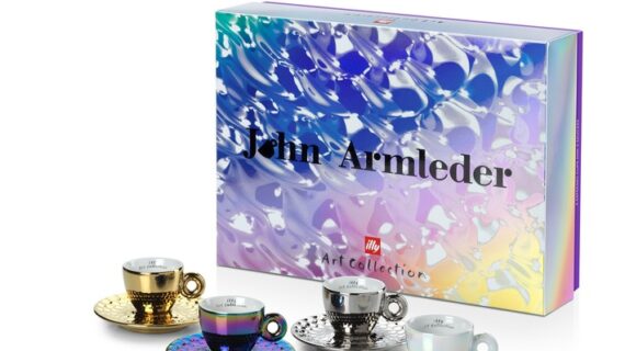 illycaffè präsentiert die neue illy Art Collection, gestaltet von John Armleder: eine Hommage an die kreative Unvorhersehbarkeit zwischen Kunst und Design