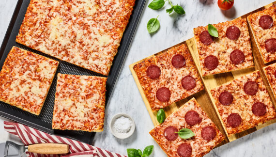 Pizza-Genuss vom Blech