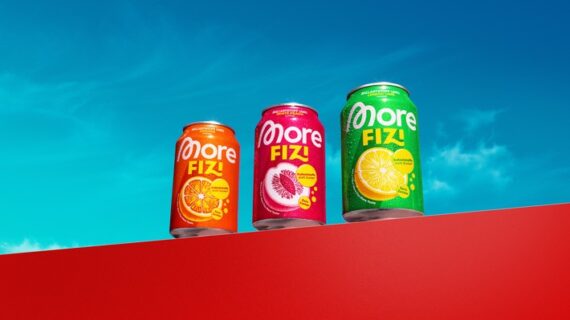 Ballaststoffe, die Spaß machen: More FIZI startet die Limo-Revolution / Mit zehn Gramm pflanzlichen Ballaststoffen pro Dose schließt FIZI die Lücke zwischen Genuss und Funktion