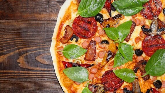 Supermarkt: Was ist der Unterschied zwischen einer Tiefkühlpizza und einer Pizza aus der Kühlung? Supermarkt: Was ist der Unterschied zwischen einer Tiefkühlpizza und einer Pizza aus der Kühlung?