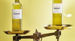 Les Jamelles präsentiert seine neue leichtere Signature-Flasche Les Jamelles präsentiert seine neue leichtere Signature-Flasche