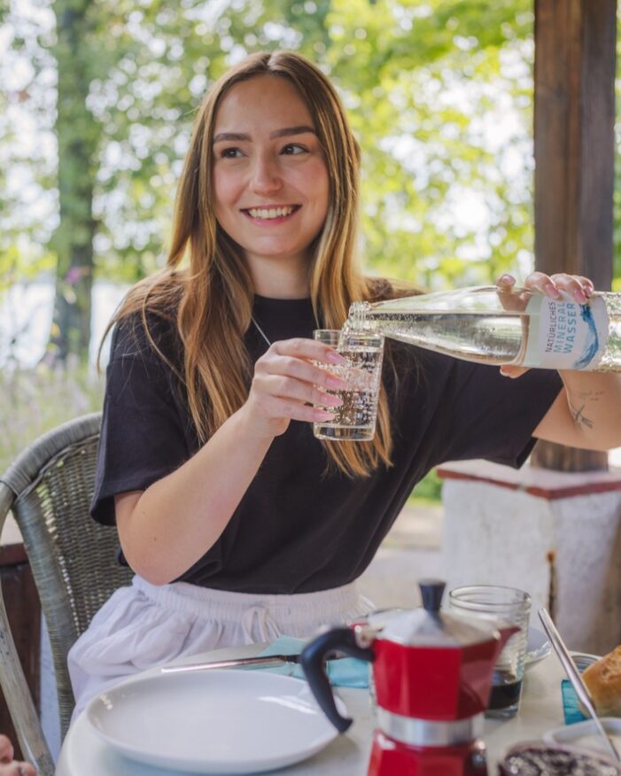 Mineralwasser bleibt Durstlöscher Nummer eins / Mineralwasser-Absatz steigt 2025 deutlich Mineralwasser bleibt Durstlöscher Nummer eins / Mineralwasser-Absatz steigt 2025 deutlich