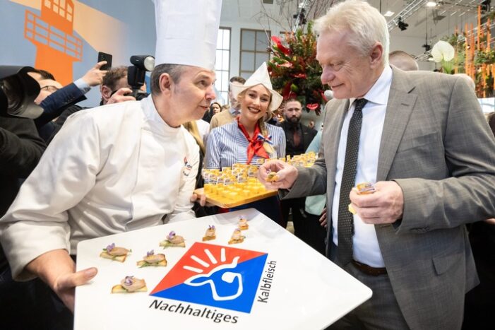 Weißwurstgrenze nach Berlin verlegt / VanDrie Group serviert Kalbfleischfrühstück