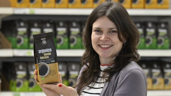 40 Jahre Organico: GEPA erweitert Klassiker um helle Röstung / Transparenz, Geschmack, Fairness von der Bohne bis zur Tasse