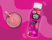 High Protein Shake mit beerenstarken Geschmack!
