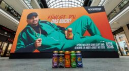 Rockstar Energy macht Musik körperlich erlebbar – erstes fühlbares Plakat in Deutschland