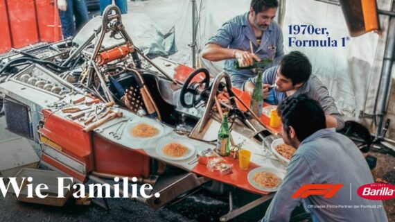 Barilla greift die vergessene Geschichte von Pasticcino, dem „ersten Koch der Formula 1®“, auf und präsentiert sie in der Markenkampagne „Wie Familie“ als Hommage an Pasta, die Menschen verbindet