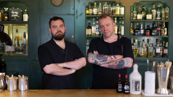 Knuspr startet Partnerschaft mit Goldener Bar in München