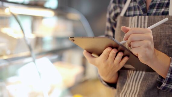 Strategische Einkäufe vor Jahreswechsel: Rabatte für Gastronomiebetriebe und Einzelhändler Strategische Einkäufe vor Jahreswechsel: Rabatte für Gastronomiebetriebe und Einzelhändler