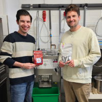 Schokoladige Eis-Kreation im Kreuzviertel: Hitzefrei und Mr. Chocoholic kündigen besondere Kollaboration an