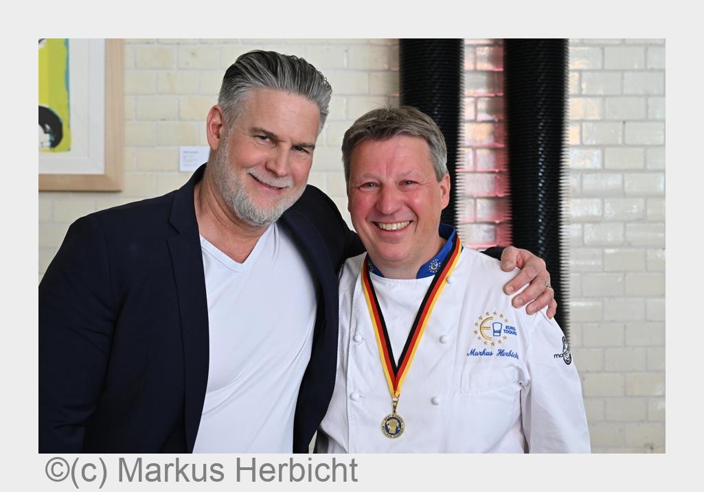 Gold für das Handwerk: Markus Herbicht erhält den „Toques d“Or Meilleur Ouvrier – Best Worker“, eine der höchsten Auszeichnungen der internationalen G